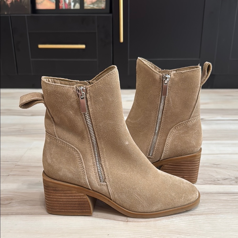 Steve Madden Suede Ankle Booties Tan Block Heel Side Zip Size 7.5